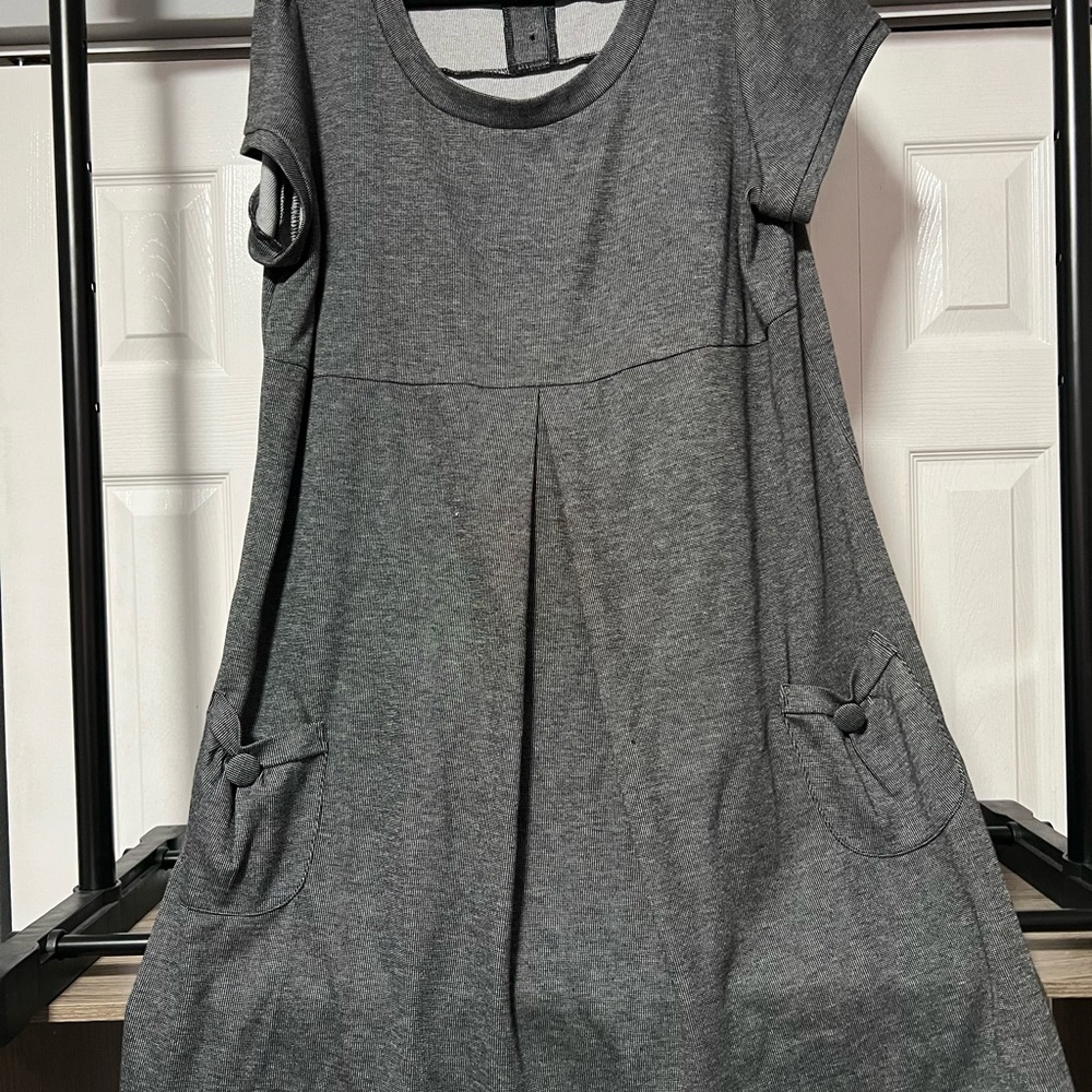 Gray Short Sleeve Dress with Pockets